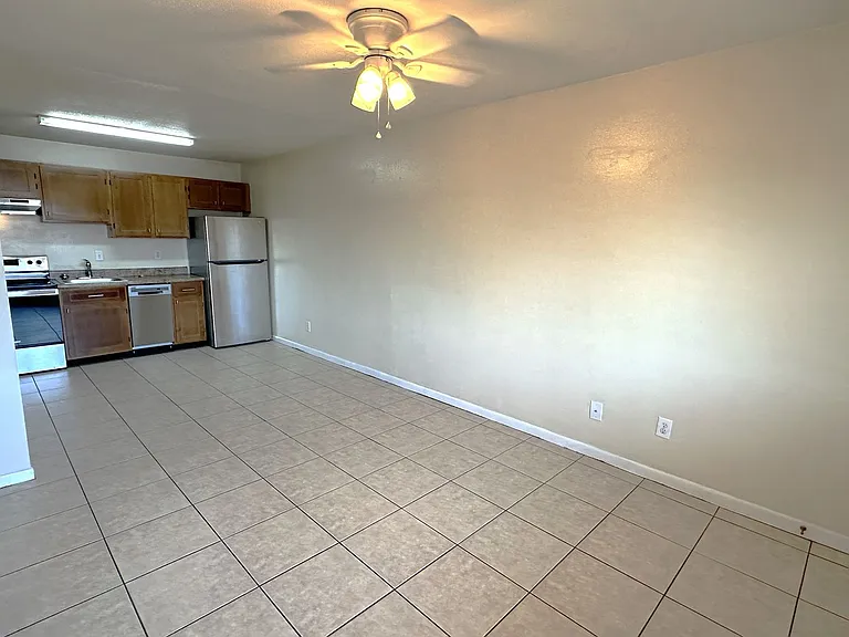 403 Hayden Rd #221 — Photo 3