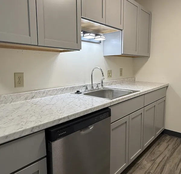 187 S National Ave #10 — Photo 18