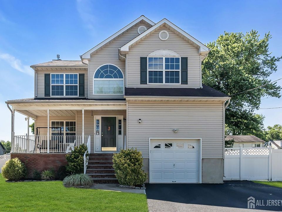 1st image of 34 Biondi Ave