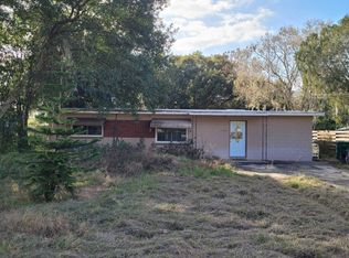 836 Edgewater Cir, Eustis, FL 32726