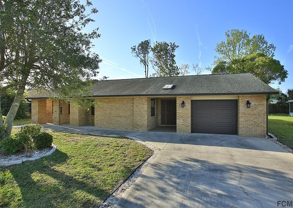 1st image of 20 Farmbrook Ln