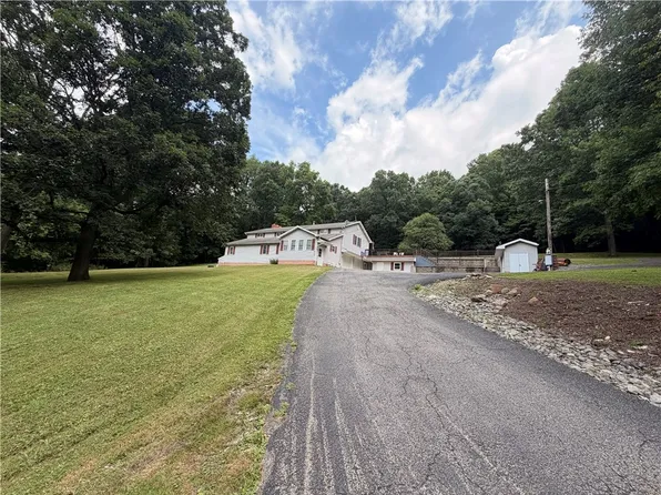 526 E River Rd, Edinburg, PA 16116