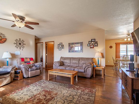 5th image of 142 Allen Dr