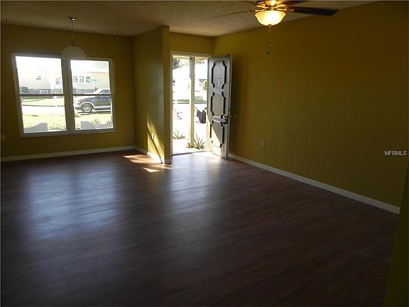 2nd image of 6 Sun Air Blvd W