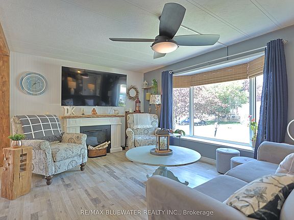 5th image of 114 Pebble Beach Pkwy