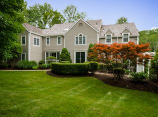 9 Knapp Rd, Pound Ridge, NY 10576