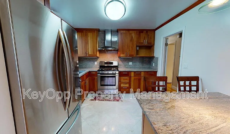 31 Crestline Ave — Photo 5