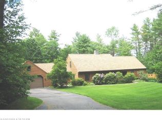 29 Evergreen Dr, Hampden, ME 04444