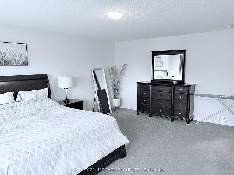 1110 Wickham Rd — Photo 22