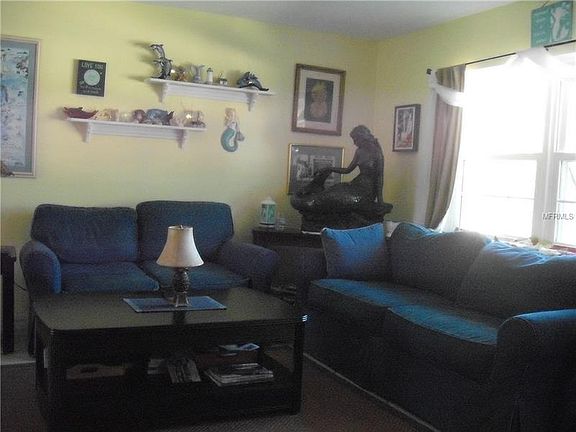 4th image of 7265 Bridgeport Ln
