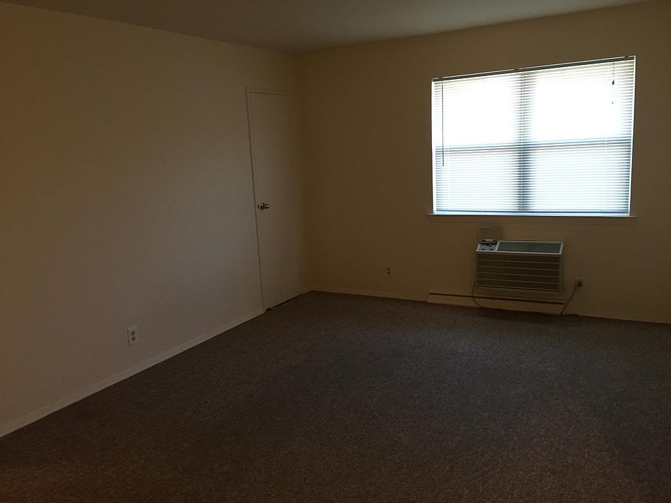 Wall A/C in Living Room