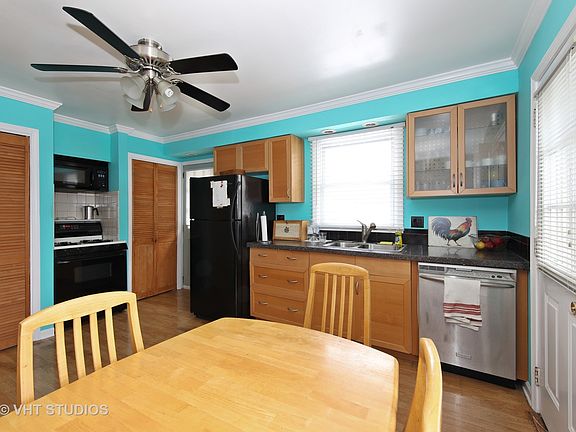 3rd image of 440 W Creekwood Dr