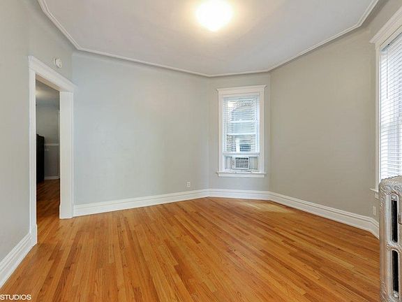 4th image of 3743 N Magnolia Ave APT 1F