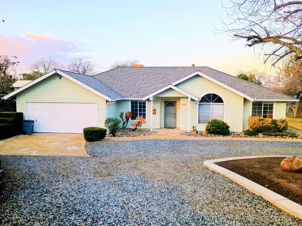 45481 Longview Rd, Squaw Valley, CA 93675