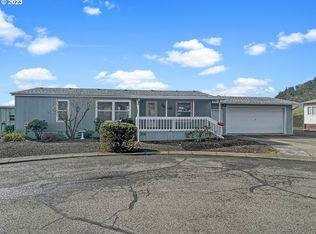 306 Shadow Ranch Ln, Roseburg, OR 97470