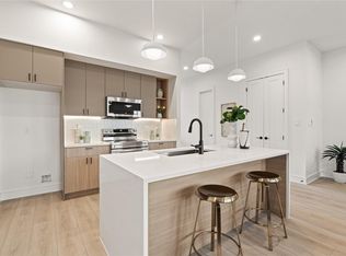 8019 Grandview St, Houston, TX 77051