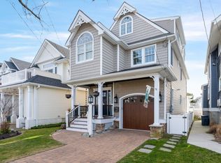 328 W Surf Rd, Ocean City, NJ 08226