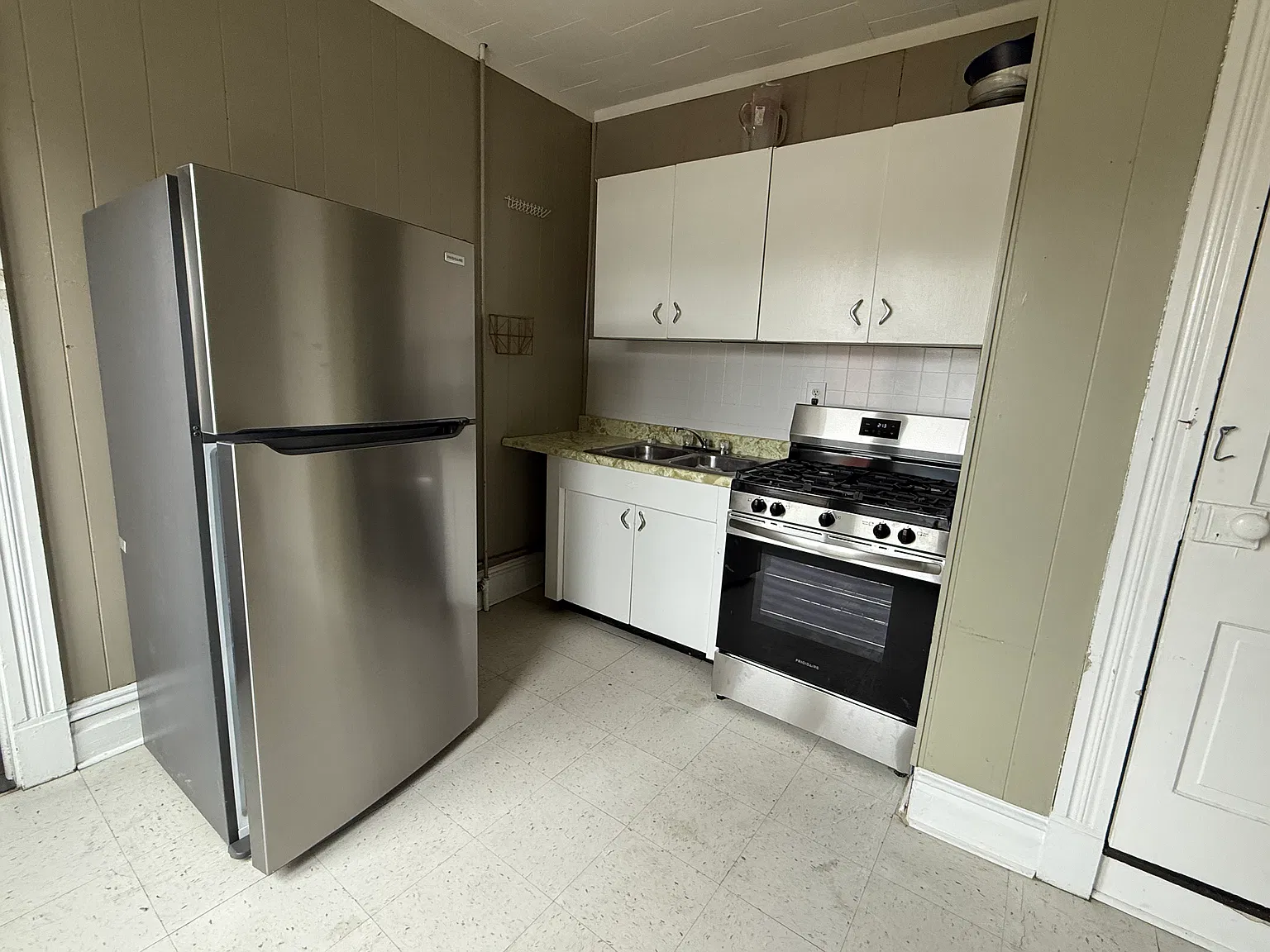 1 bed, $750 — Photo 2