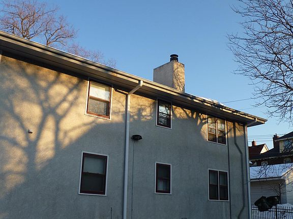 3rd image of 666 Ashland Ave