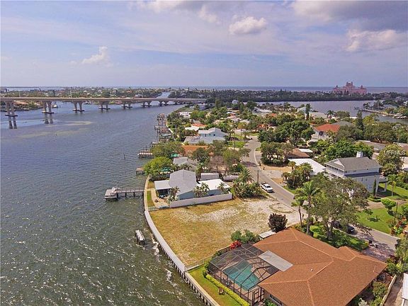 3rd image of 562 Belle Point Dr