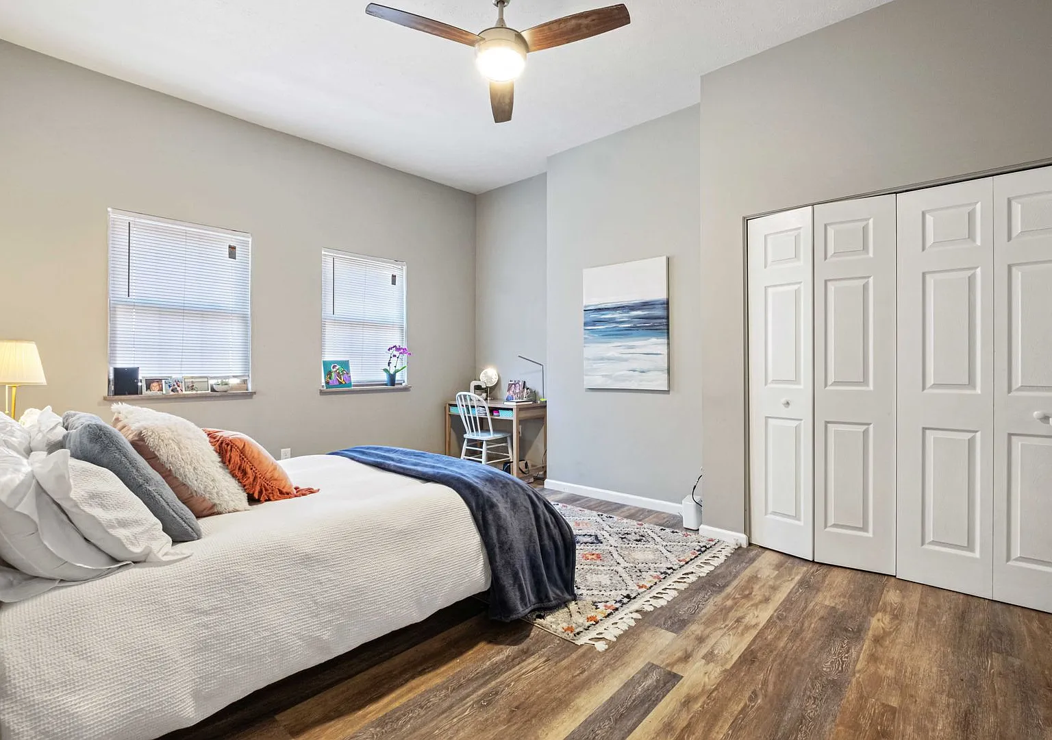 Student Housing - South Side — Photo 4