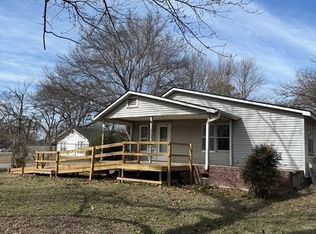 601 E Delaware St, Sallisaw, OK 74955