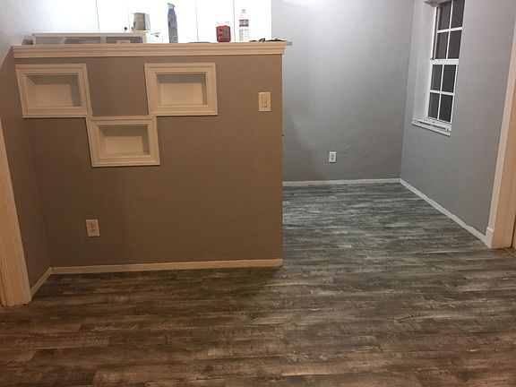 5th image of 1053 SW 29th St