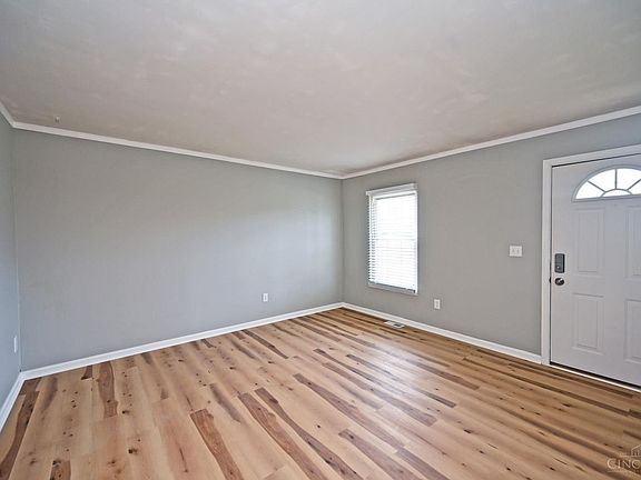 5th image of 11992 Pippin Rd