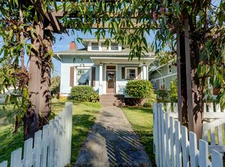 2636 Ellis St, Bellingham, WA 98225