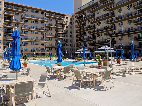 2nd image of 25 Neptune Blvd APT 6K