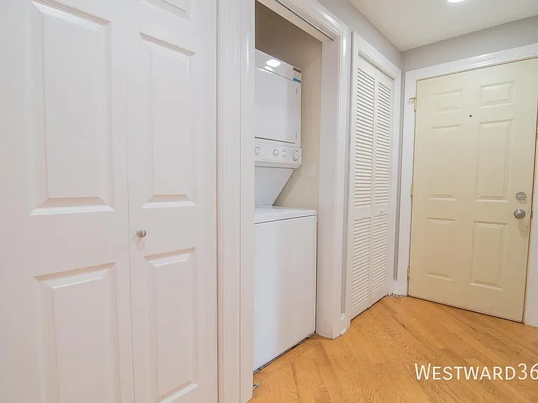 2036 W Arthur Ave #2E — Photo 11