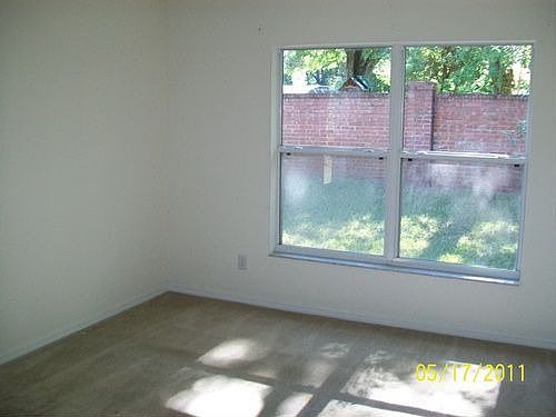 4th image of 810 Haven Oak Ct