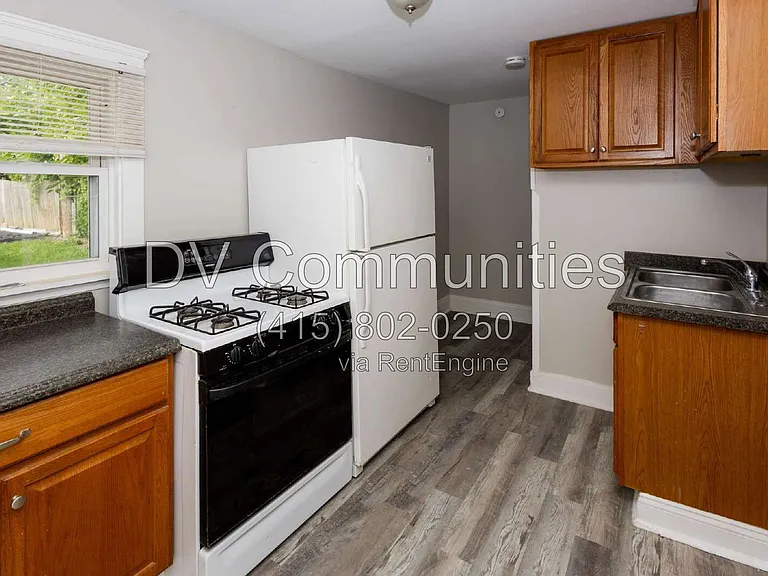4488 W 149th St — Photo 6