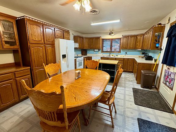 2nd image of 1616 Burke Blvd
