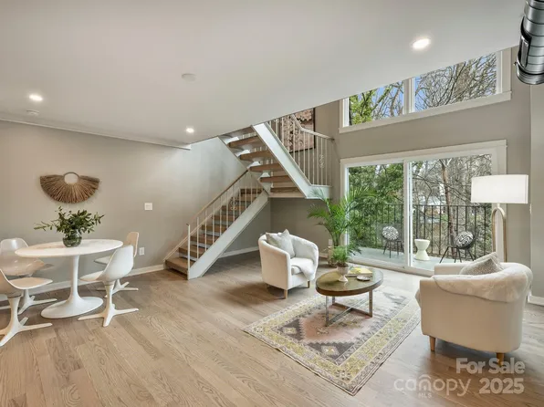 3504 Colony Rd APT R, Charlotte, NC 28211