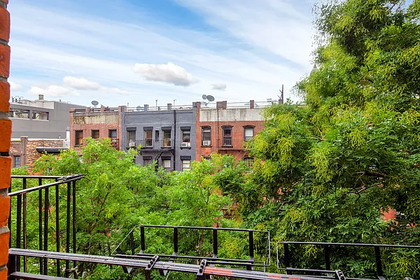 Rented by Centennial Properties NY | media 8