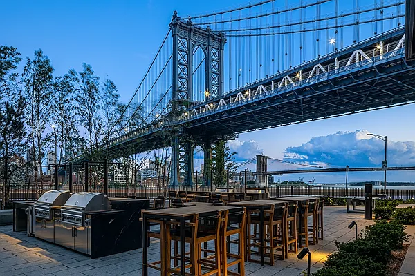 Sold by Extell Marketing Group | media 52