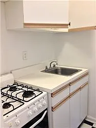 Rented by Green Line Realty