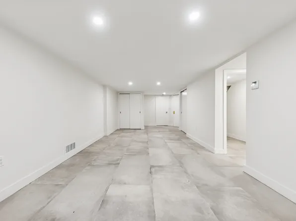 282 Convent Avenue image 11 of 13