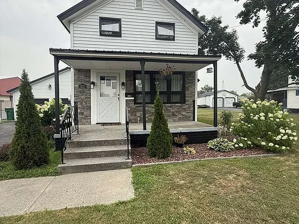 822 Lawrence St, Watertown, NY 13601