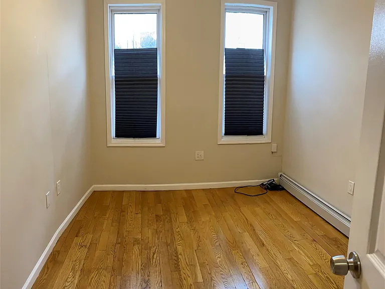 1823 Menahan St — Photo 9