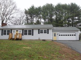 10 Riverview Rd, Hampden, ME 04444