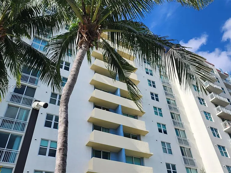 3000 Coral Way #713 — Photo 17