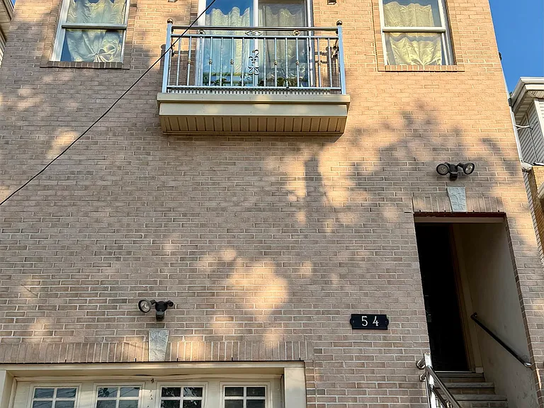 54 Terrace Ave — Photo 12