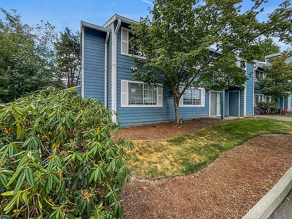 2nd image of 16817 Larch Way Unit D201