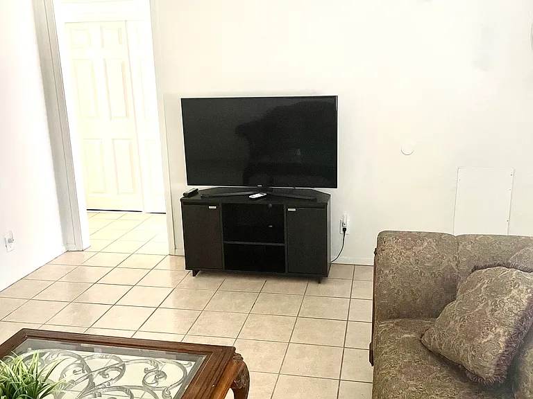 3901 Hercules Ave — Photo 9