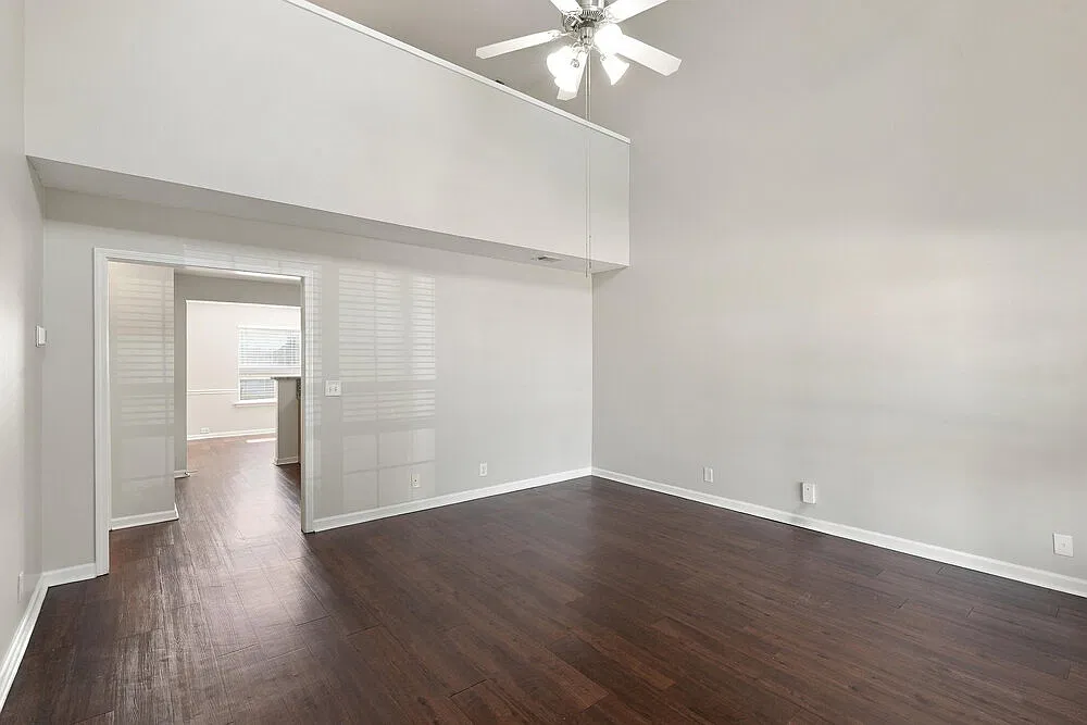 3 bed, 2.5 bath, 1871 sqft, $2,315 — Photo 4
