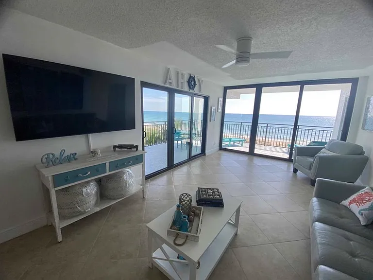 101022 S Ocean Dr — Photo 1