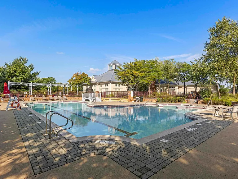 208 Shearwater Ct W #15 — Photo 40
