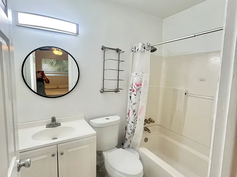 321 SW 14th St #3 — Photo 19